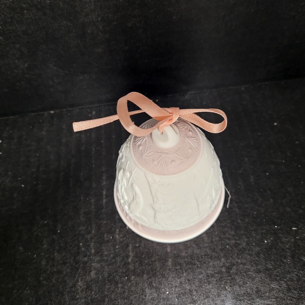 1991 Lladro Campanita Navidad 1.991 Christmas Bell with Pink and White #5803 - Picture 7 of 10
